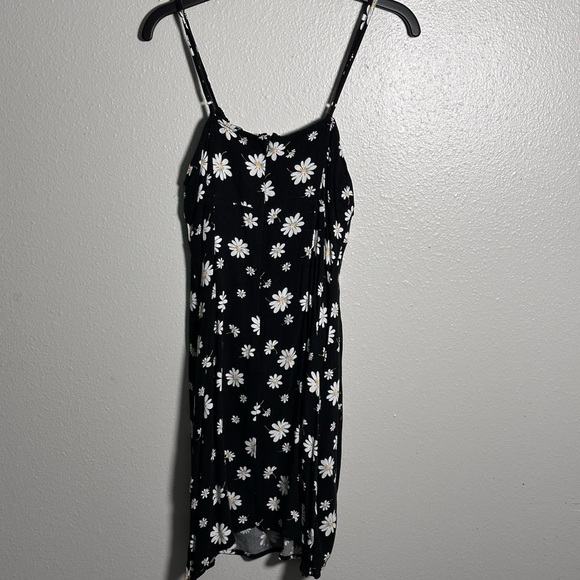 Forever 21 Women Black Floral Dress Size Small. - Picture 5 of 8